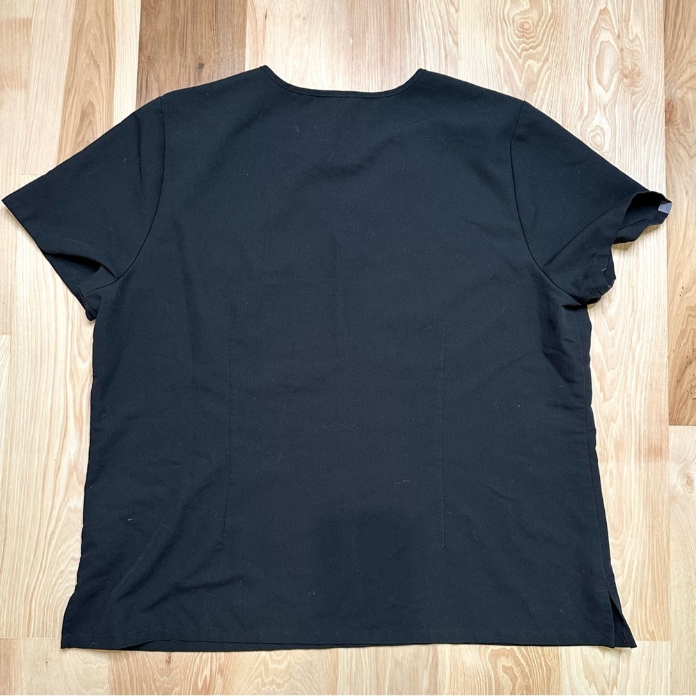 Figs Black Catarina One Pocket Scrub Top women’s size XXL Petite - Picture 4 of 5
